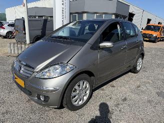 Coche accidentado Mercedes A-klasse AUTOMAAT 170 Elegance 2005/9