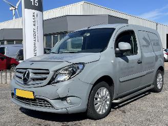 Vaurioauto  commercial vehicles Mercedes Citan 111 CDI BlueEFFICIENCY 2019/4