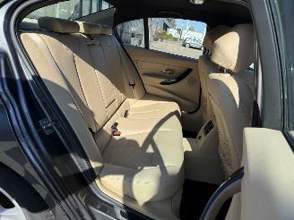 BMW 3-serie 320i High Executive picture 12