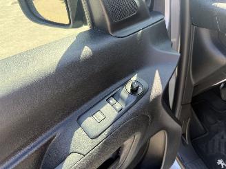 Peugeot Partner 1.5 BlueHDi 100 S&S L2 picture 12