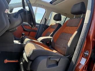 Volkswagen Touran 1.4 TSI Cross 7 Persoons picture 10