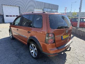 Volkswagen Touran 1.4 TSI Cross 7 Persoons picture 6