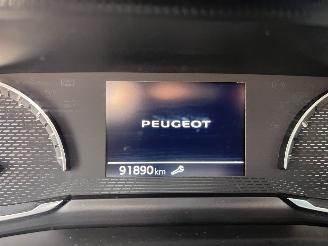 Peugeot 208 1.2 PureTech Active picture 17