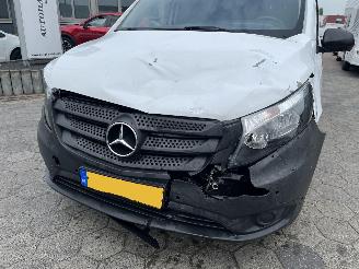 Mercedes Vito 114 CDI Lang picture 10
