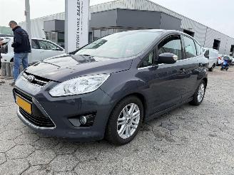 skadebil auto Ford C-Max 1.0 Titanium 2013/7