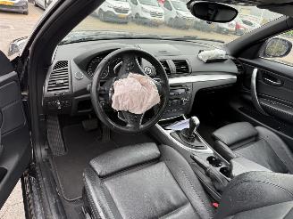 BMW 1-serie Cabrio 120i AUTOM High Executive picture 16