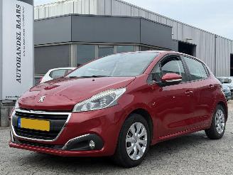 krockskadad bil auto Peugeot 208 1.2 PureTech Blue Lion 2018/1