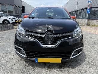 Renault Captur 0.9 TCe Dynamique picture 2