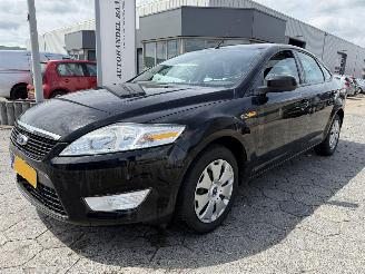 skadebil auto Ford Mondeo 1.6-16V Trend 2009/3