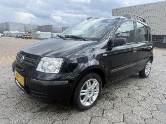 skadebil auto Fiat Panda 1.2 AUTOM PANO 2006/11