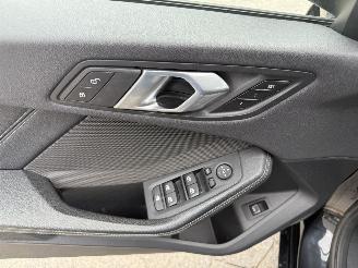 BMW 1-serie 118i High Executive AUTOMAAT picture 17