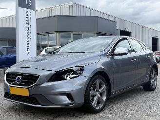 Coche accidentado Volvo V-40 2.0 D4 R-Design Business 2014/12