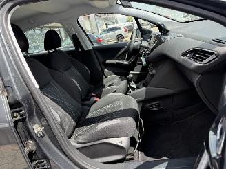 Peugeot 208 1.0 PureTech Access picture 14