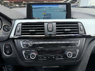BMW 3-serie 320i Executive picture 17