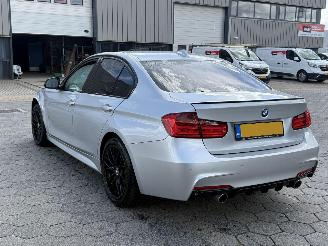 BMW 3-serie 320i Executive picture 6