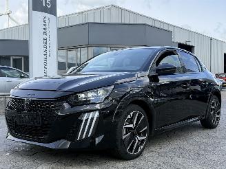 Damaged car Peugeot 208 Hybrid 100 e-DCS6 GT AUTOMAAT 2024/1