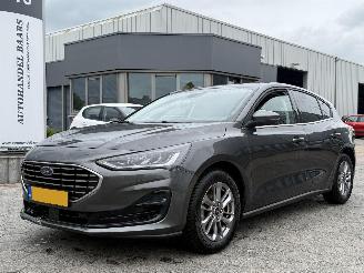 Schadeauto Ford Focus 1.0 EcoBoost Hybrid Titanium 2023/5