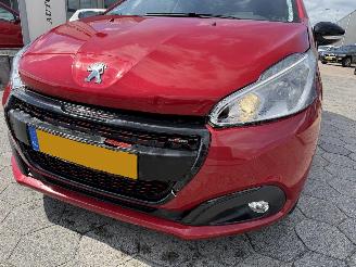Peugeot 208 1.2 PureTech GT-line picture 8