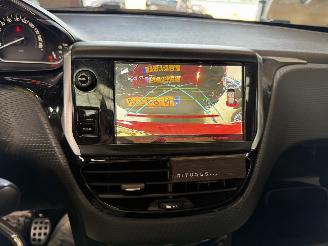 Peugeot 208 1.2 PureTech GT-line picture 22
