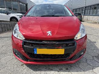 Peugeot 208 1.2 PureTech GT-line picture 2