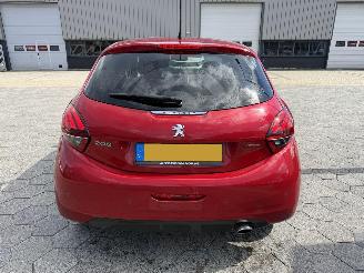 Peugeot 208 1.2 PureTech GT-line picture 5