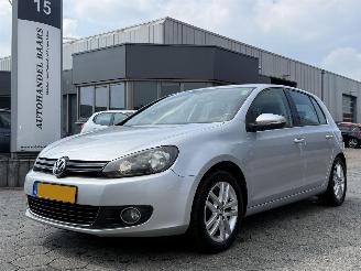 Damaged car Volkswagen Golf 1.2 TSI Highline BlueMotion 2011/4