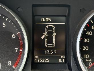 Volkswagen Golf 1.2 TSI Highline BlueMotion picture 17