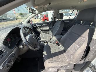 Volkswagen Golf 1.6 FSI Sportline picture 13