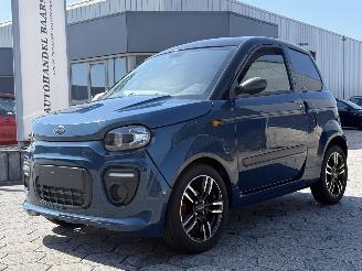 skadebil brommobiel Microcar  M.GO 6 Plus 2023/11