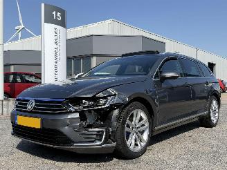Schadeauto Volkswagen Passat Variant 1.4 TSI GTE Highline 2016/4