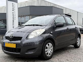 skadebil auto Toyota Yaris 1.0 VVTi Acces 2011/2