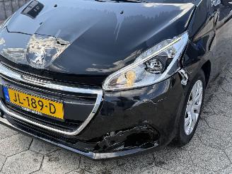 Peugeot 208 1.2 PureTech Blue Lion picture 9