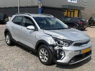 Kia Stonic 1.0 T-GDi MHEV DynamicLine picture 3