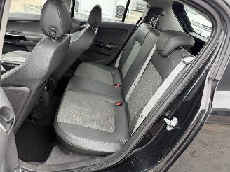 Opel Corsa 1.4-16V Cosmo picture 15