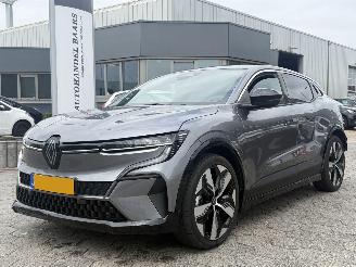 uszkodzony samochody osobowe Renault Mégane E-Tech comfort range techno 60 kWh 2025/3