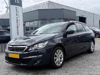 krockskadad bil auto Peugeot 308 SW 1.2 PureTech Style 2016/3