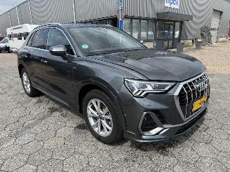 skadebil auto Audi Q3 45 TFSI e S edition 2023/4