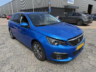 Peugeot 308 SW 1.2 PureTech Blue Lease Allure picture 3
