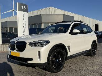 Unfallwagen BMW iX3 High Executive 80 kWh 2021/8