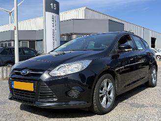 Coche accidentado Ford Focus 1.0 EcoBoost Edition 2014/4
