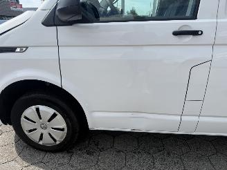 Volkswagen Transporter 2.0 TDI L2H3 28 Comfortline picture 14