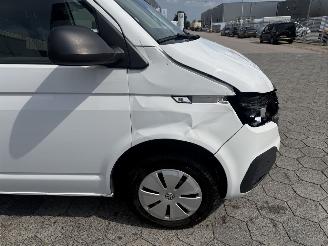 Volkswagen Transporter 2.0 TDI L2H3 28 Comfortline picture 10