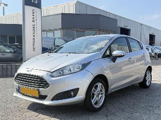 Schadeauto Ford Fiesta 1.0 Titanium 2013/10