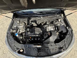 Kia Sorento 2.4 X-tra picture 7