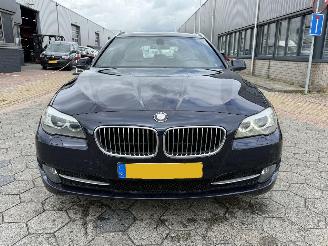 BMW 5-serie Touring 523i High Executive picture 2