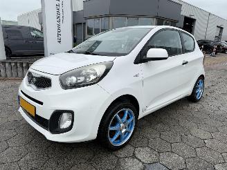Coche accidentado Kia Picanto 1.0 CVVT Airco 2012/6