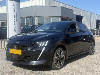 krockskadad bil auto Peugeot e-208 EV GT 350 50 kWh 2021/11
