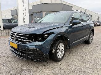 skadebil auto Volkswagen Tiguan 1.5 TSI R-Line Business 2023/8
