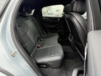 Porsche Cayenne Coupé 3.0 E-Hybrid picture 14
