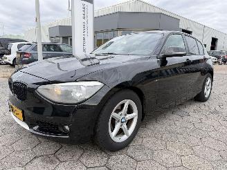 Vaurioauto  passenger cars BMW 1-serie 116i 2011/11